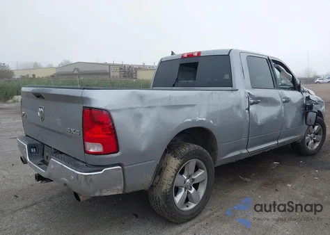 2019 Ram 1500 Classic Big Horn 4X4 6'4 Box z USA, uszkodzony, nr VIN 1C6RR7TT2KS654623